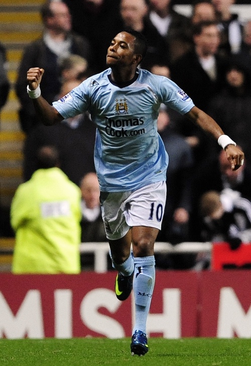 斯基拉：罗马正在计划和詹卢卡-曼奇尼续约至2029年