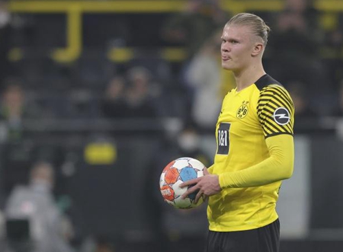 袁甲：成都个别球迷对阿奇姆彭种族歧视的行为必须严惩