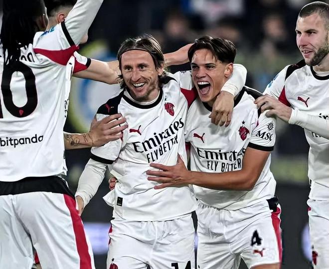 罗马诺：梅西的专访在社媒上获得超1.4亿浏览量，这让我自豪