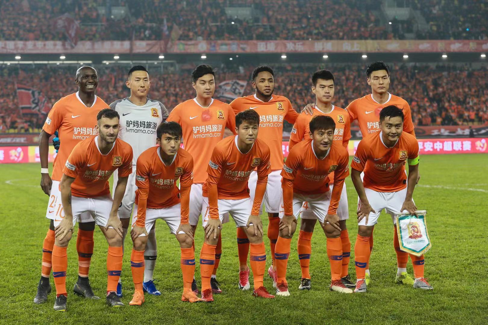 1月15日下午15：00，2023英雄联盟职业联赛（LPL）春季赛第一周第二天的比赛即将到来
