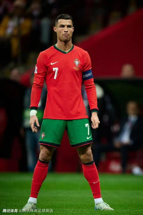 太阳报：阿森纳天价“名宿陪同游”引众怒，票价高达395镑