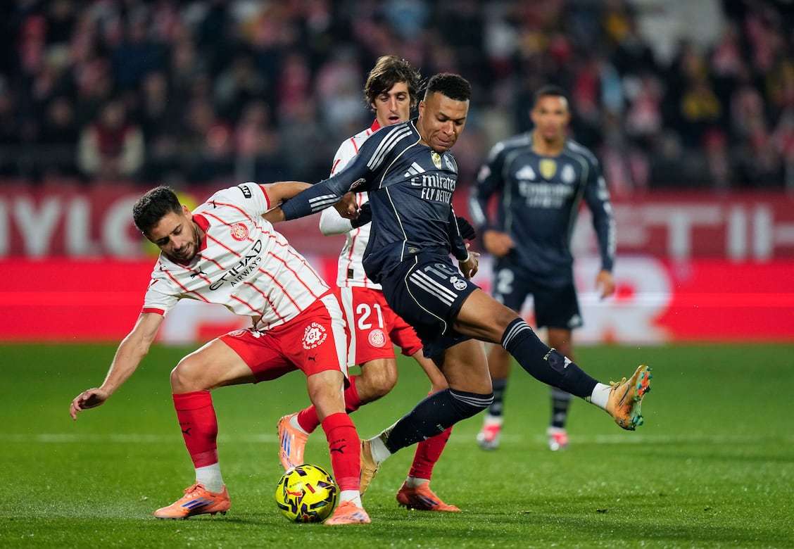 记者：德罗西取消去阿根廷看博卡vs河床的行程，或接手热那亚