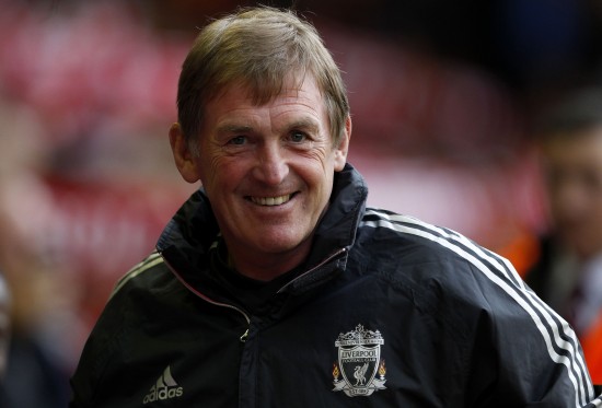 据报道，曼联欣喜若狂，签下中场球员阿莫林·阿多利斯的转会费大幅下降。