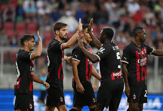 每体：巴萨内部对亚马尔每次客场都成为“头号公敌”感到担忧