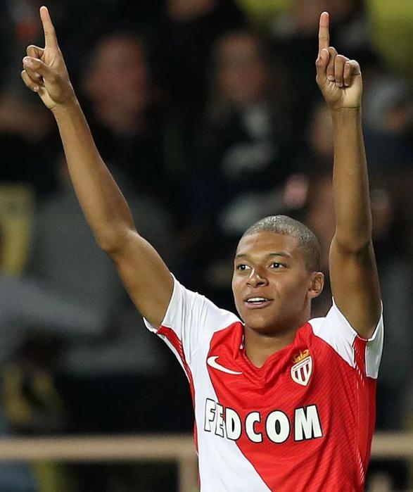 多特vs斯图加特：吉拉西、布兰特、乔布-贝林厄姆首发出战